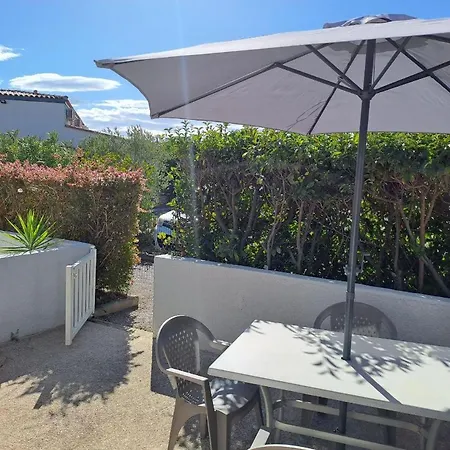 Maisonnette En Résidence Avec Piscine * Saint-Cyprien (Pyrenees-Orientales)