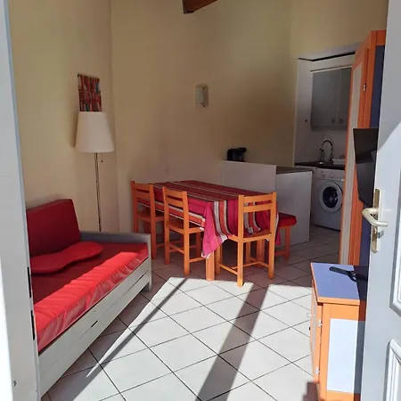 Maisonnette En Résidence Avec Piscine Casa vacanze *
